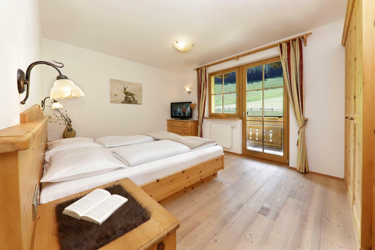 Nestlhof Apartment ราชีเนส ภายนอก รูปภาพ
